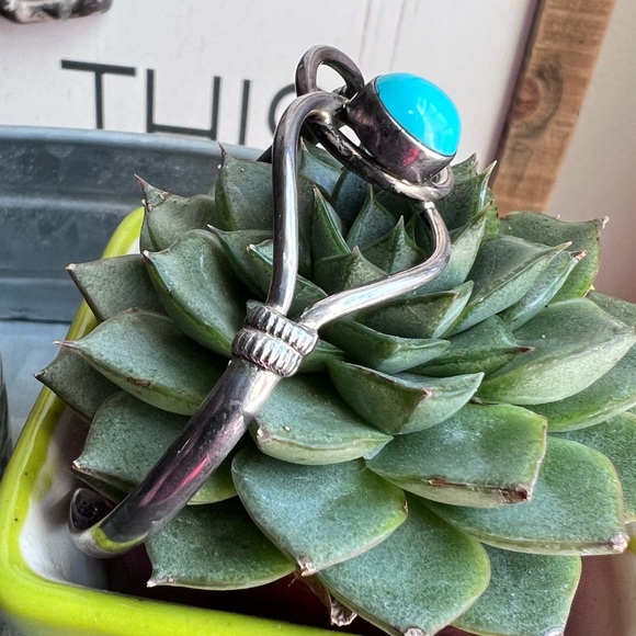 Turquoise cuff - Picture 3 of 3